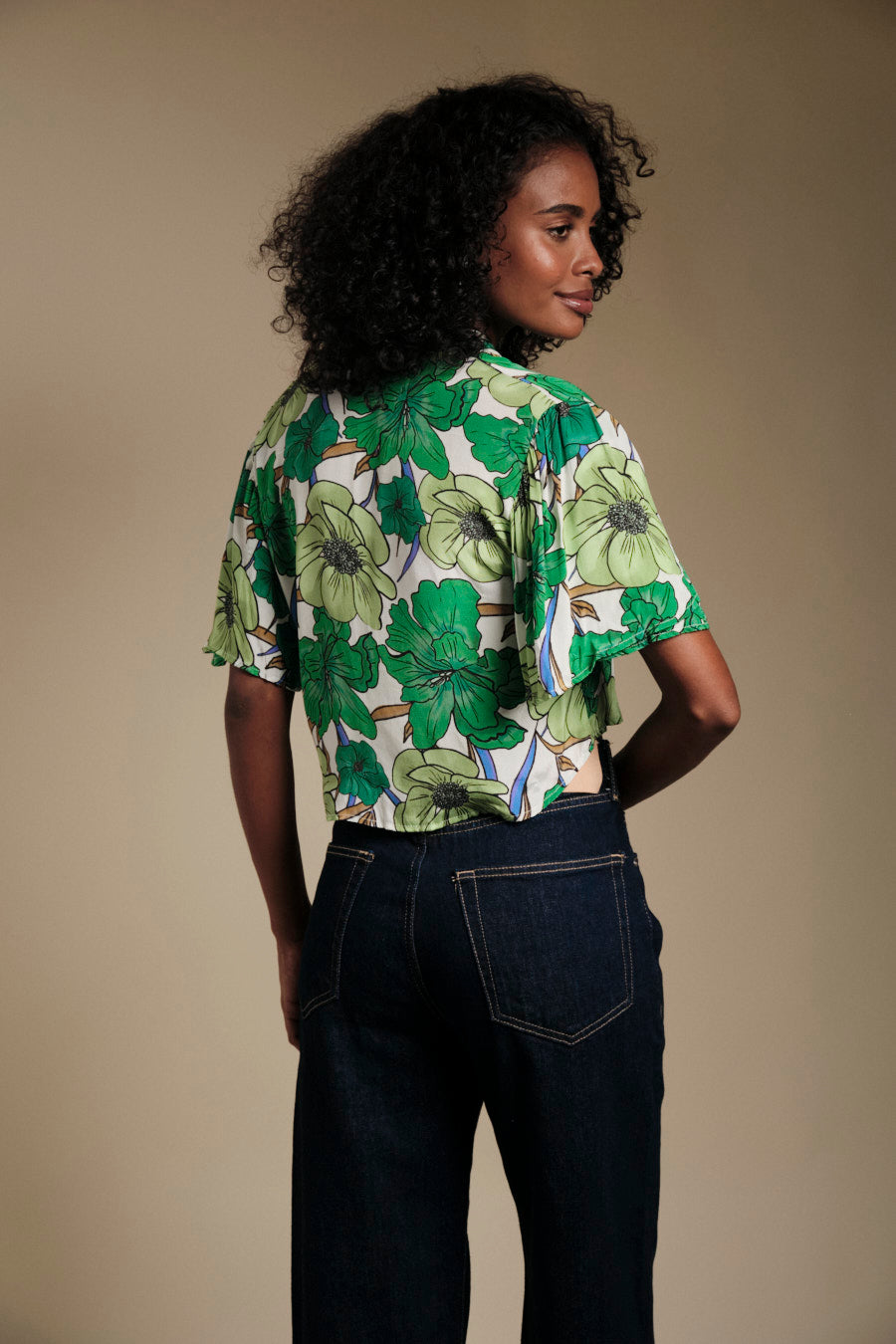 Kazi Top Leaves