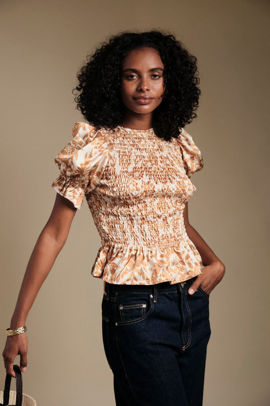 Amari Top