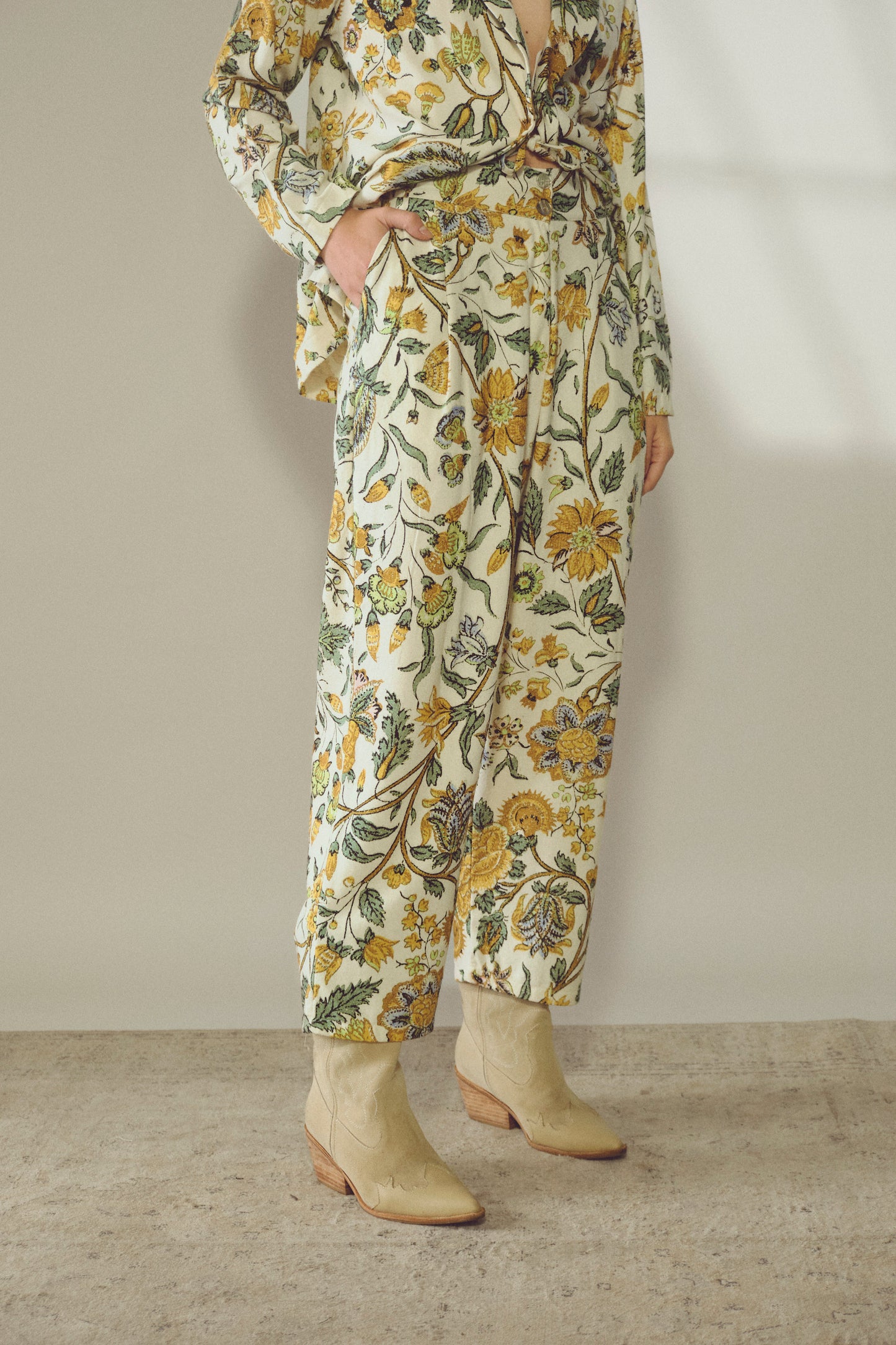 Mila Pant Flower